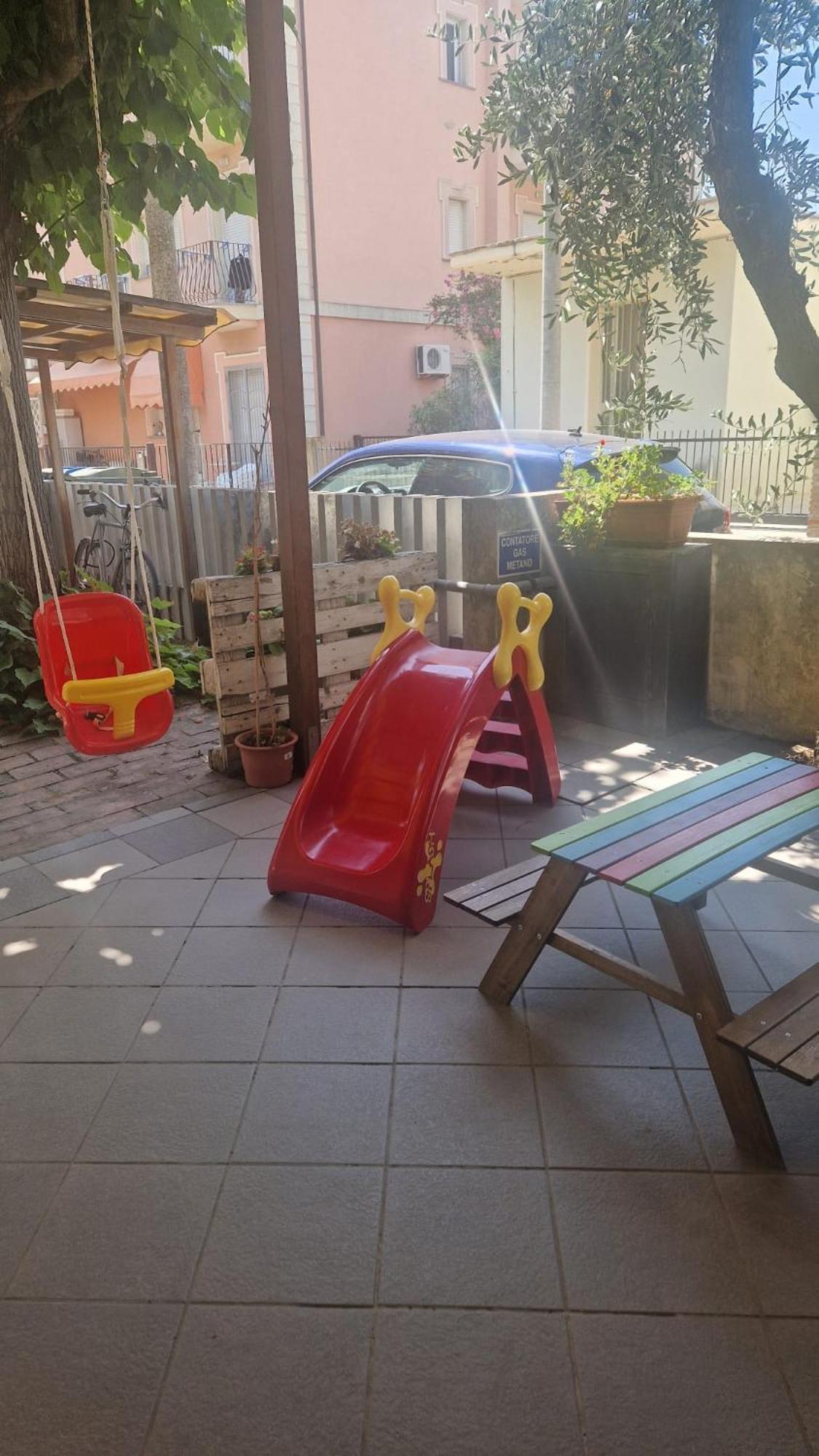 Hotel Villa Dei Gerani Rimini Exterior foto